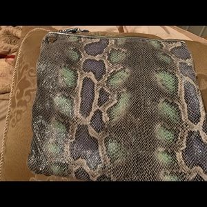 Snake skin pouch